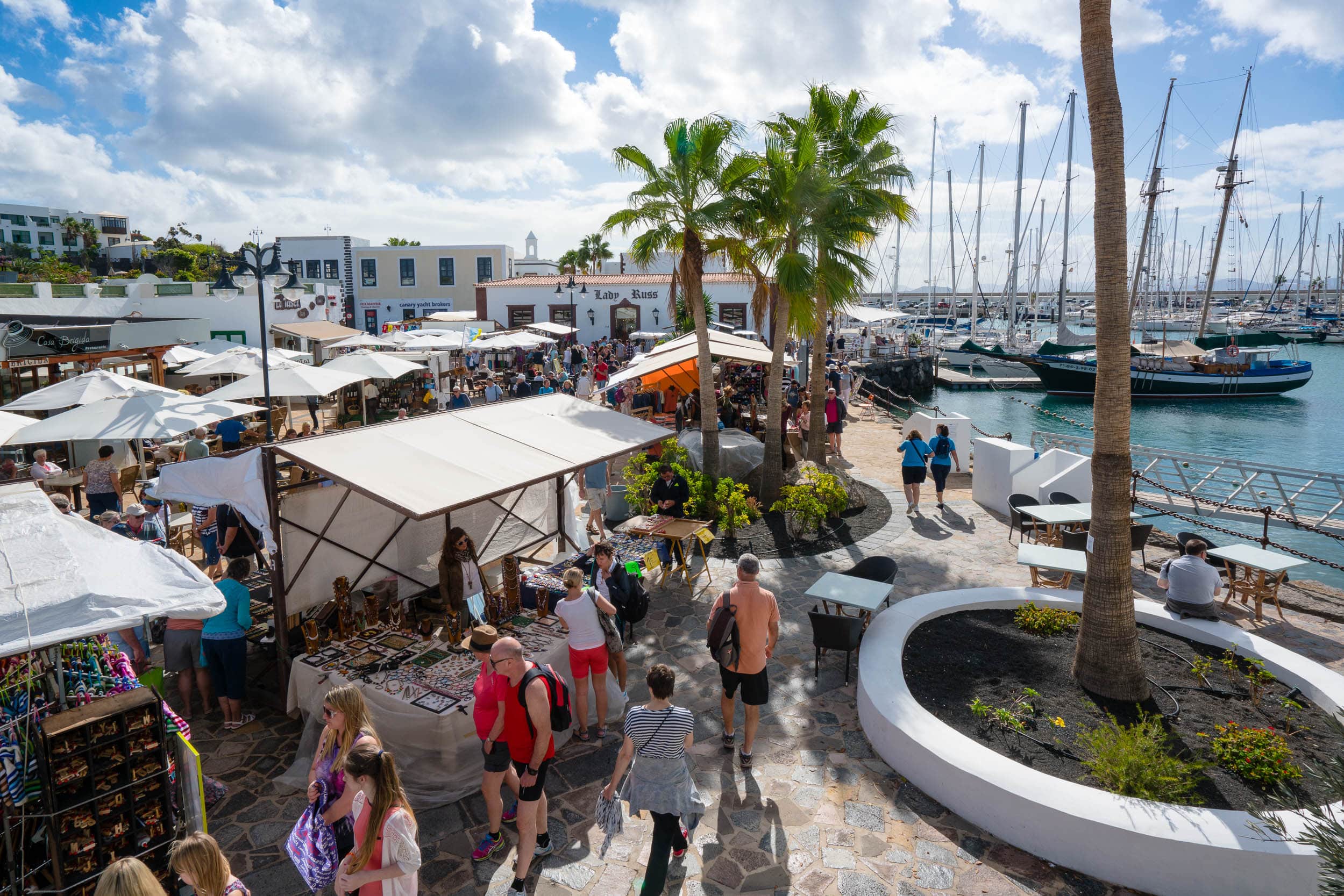 Marina Rubicón craft market